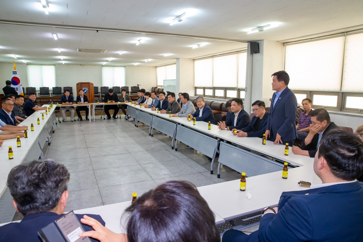 20240913-048[_P7U4378-추석맞이 개인택시지부 방문 격려.jpg
