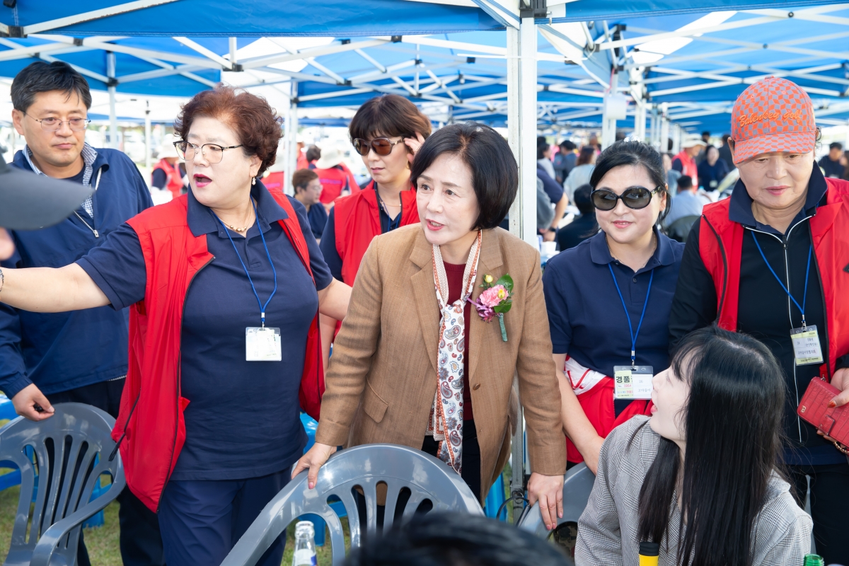 20241008-041[_P7U7143-구미시 이통장 한마음연수대회.jpg