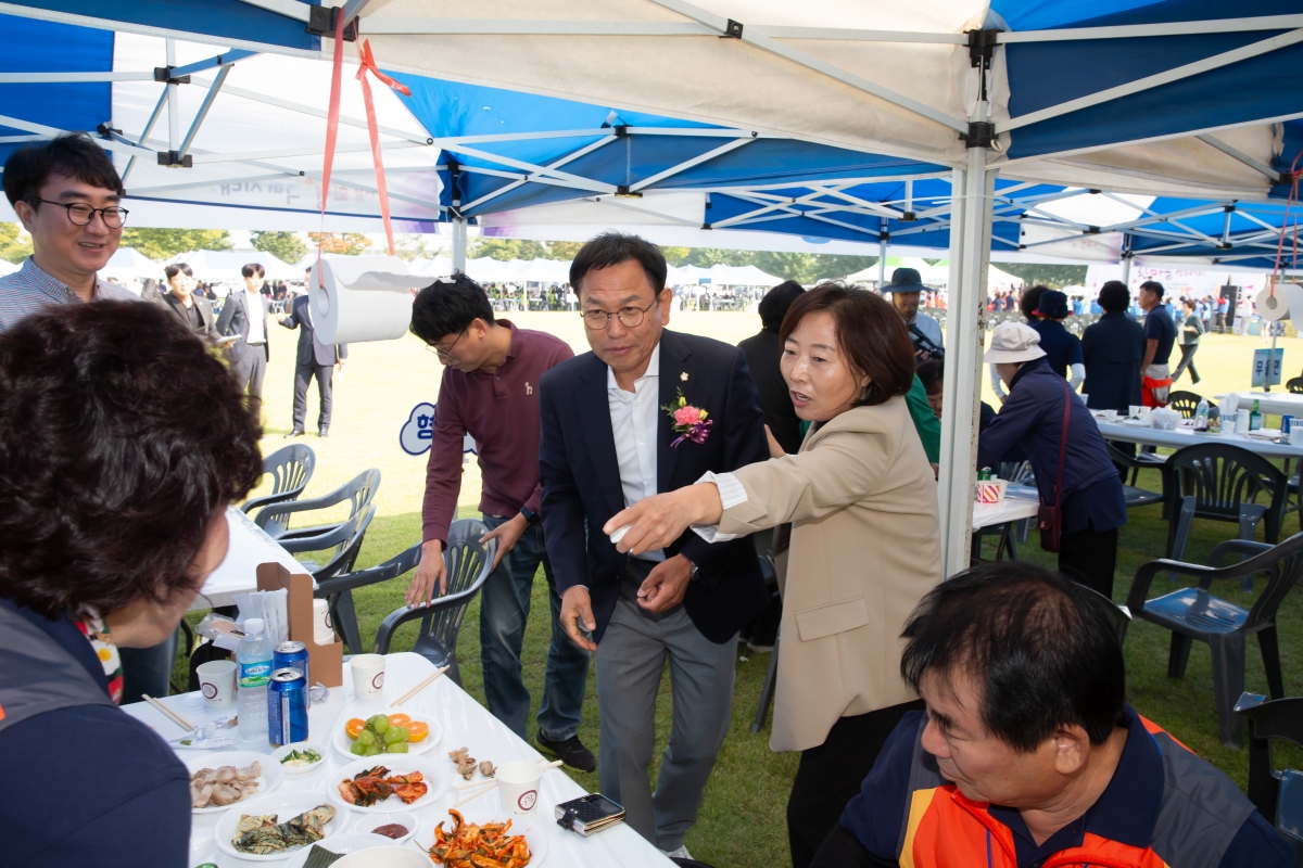 20241008-032[_P7U7119-구미시 이통장 한마음연수대회.jpg