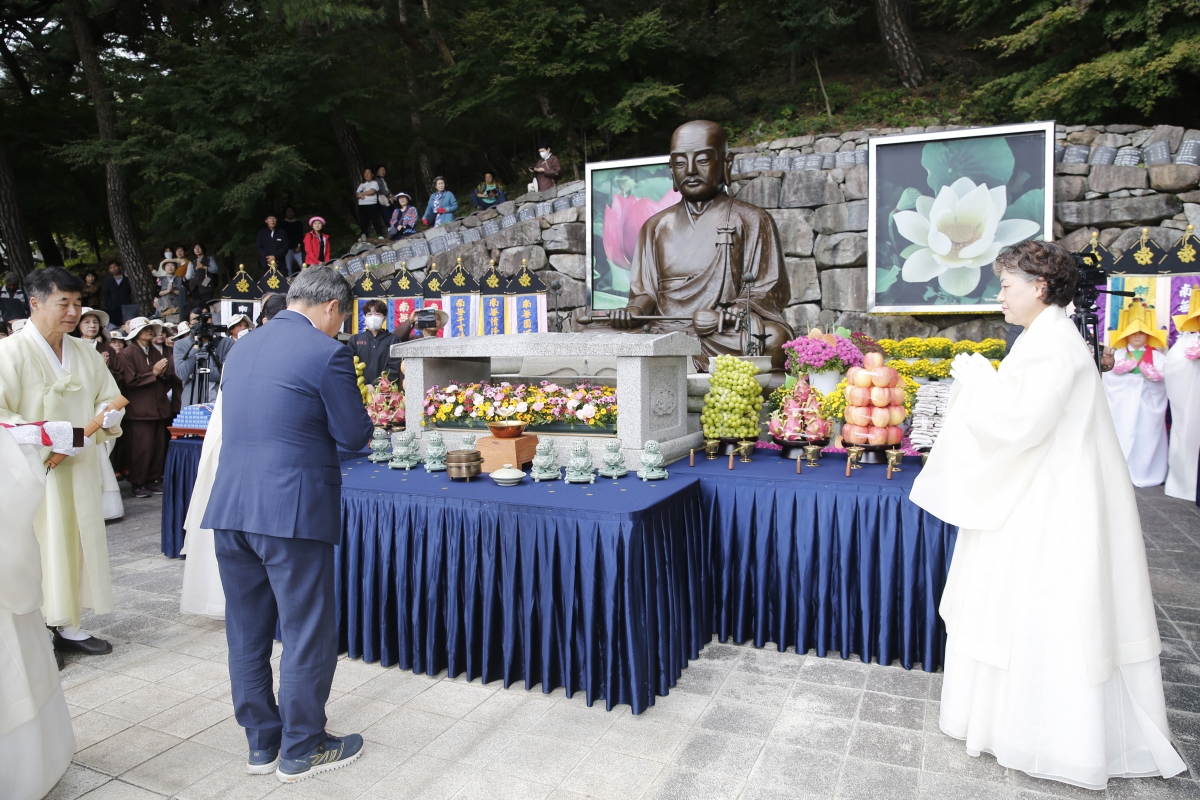 20241009-006[_P7U7461 복사-제8회 향문화대제전.jpg