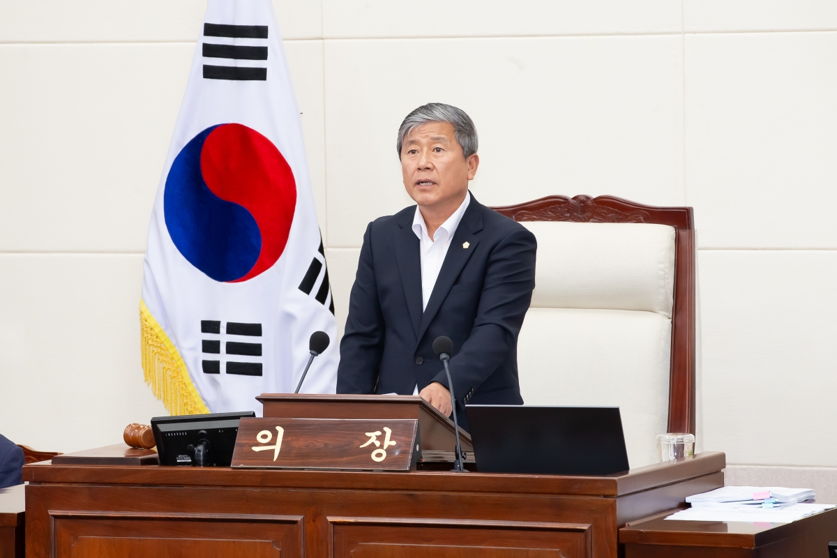 20241024-045[_P7U9903-제281회 임시회 제2차 본회의시 양진오 부의장 회의주재.jpg