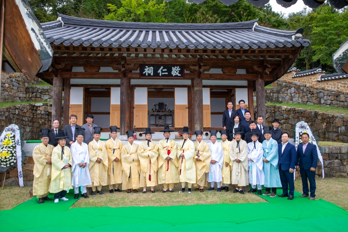 20241021-029[_P7U9202-왕산허위선생 추계향사 및 116주기 추도식.jpg