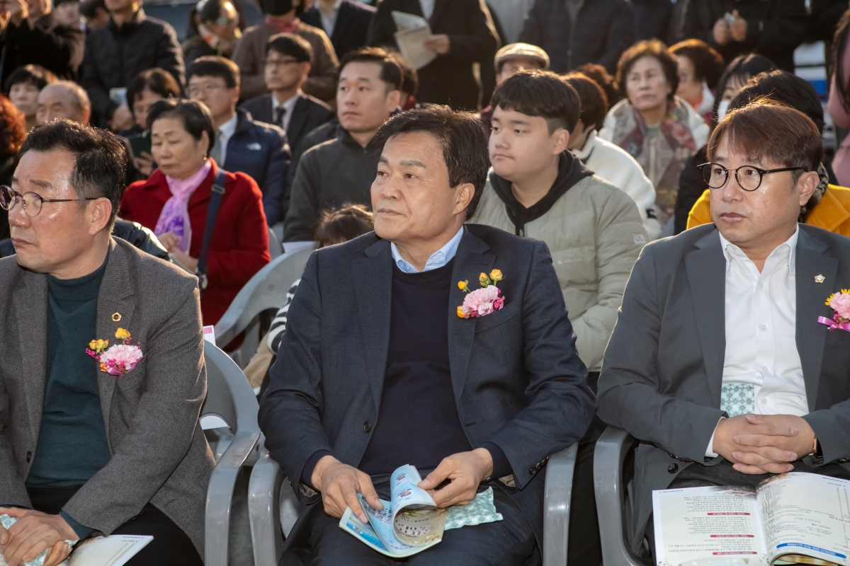 20241124-014[IMG_5735-시민화합 성탄트리 점등식.jpg