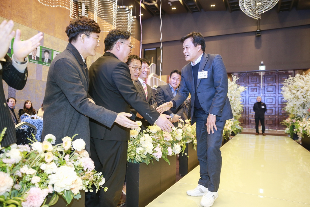 20241125-102[_P7U4401-1-구미회 회장단 이취임식.JPG