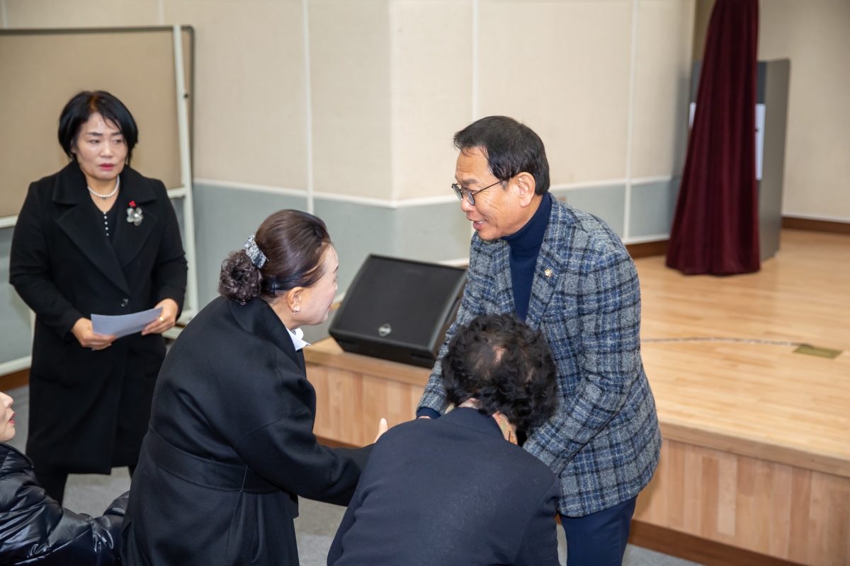 20241218-002[_P7U7178-구미시 여성단체협의회 활동평가대회.jpg