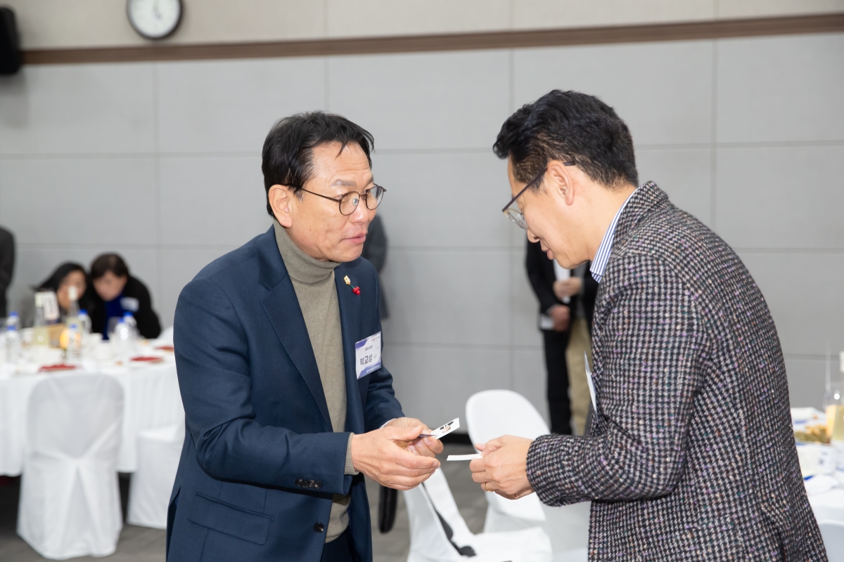 20241219-039[_P7U7564-2024 구미시 투자기업인의 밤.jpg