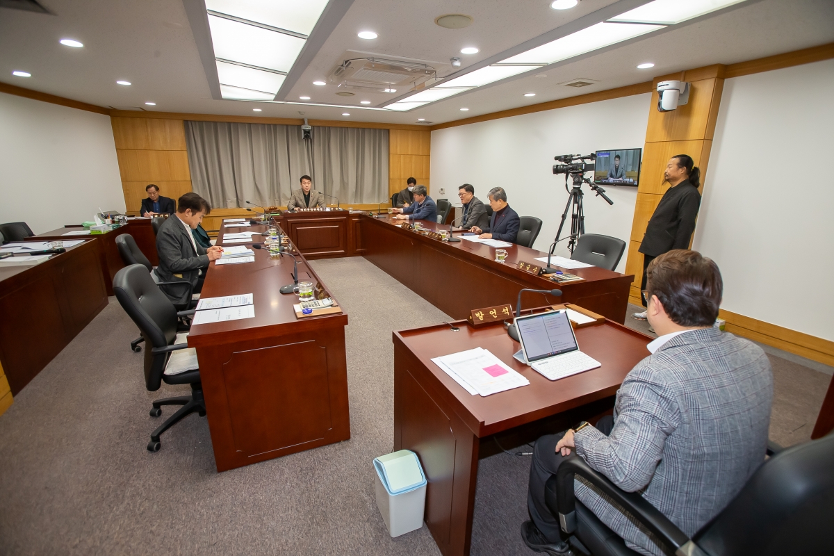 20250115-006[_P7U9506-제283회 임시회시 의회운영위원회 조례안 심사활동.jpg