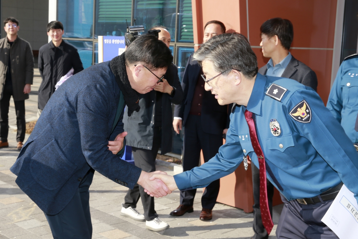 20250124-031[_P7U0122 복사-설맞이 구미경찰서 방문 격려.jpg