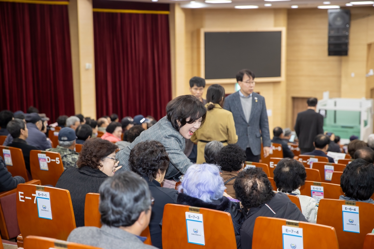 20250311-001[AMG_2260-대한노인회구미시지회 정기총회.jpg