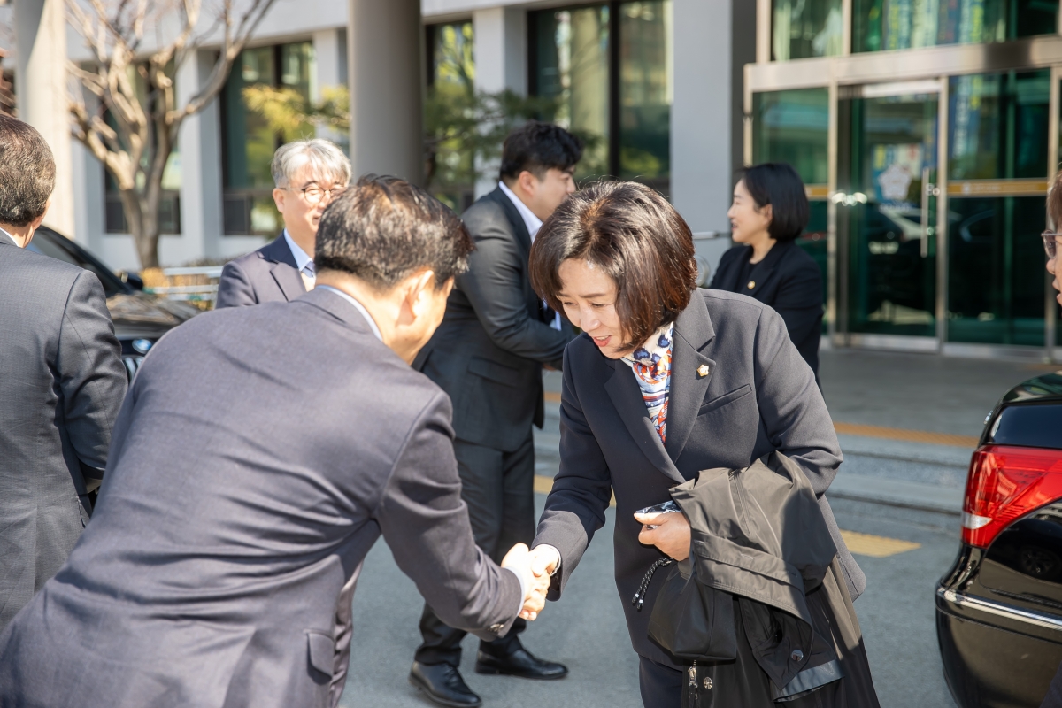 20250317-072[AMG_3707-제285회 임시회시 기획행정위원회 경주시의회 방문.jpg