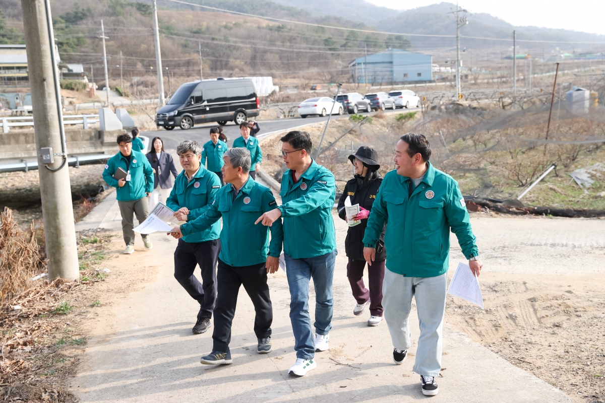 20250324-001[AMG_4496-폐회중 산업건설위원회 옥성면 산불예방을 위한 현장 방문.jpg