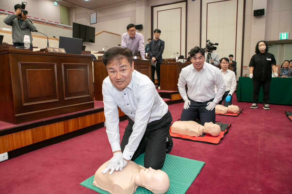 20250414-097[IMG_8464-구미시의회 심폐소생술 교육.jpg