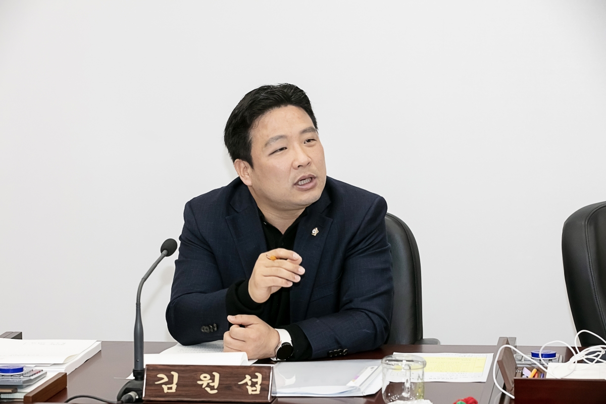 20250416-022[IMG_8600-제286회 임시회시 산업건설위원회 조례안 활동.jpg