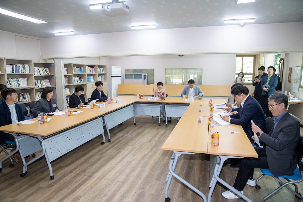 20250416-049[AMG_6116-제286회 임시회시 기획행정위원회 노인일자리창출지원센터 현장방문 활동.jpg