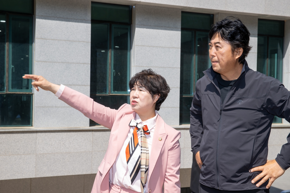 20250416-097[AMG_6317-제286회 임시회시 기획행정위원회 구미공설숭조당 현장방문 활동.jpg