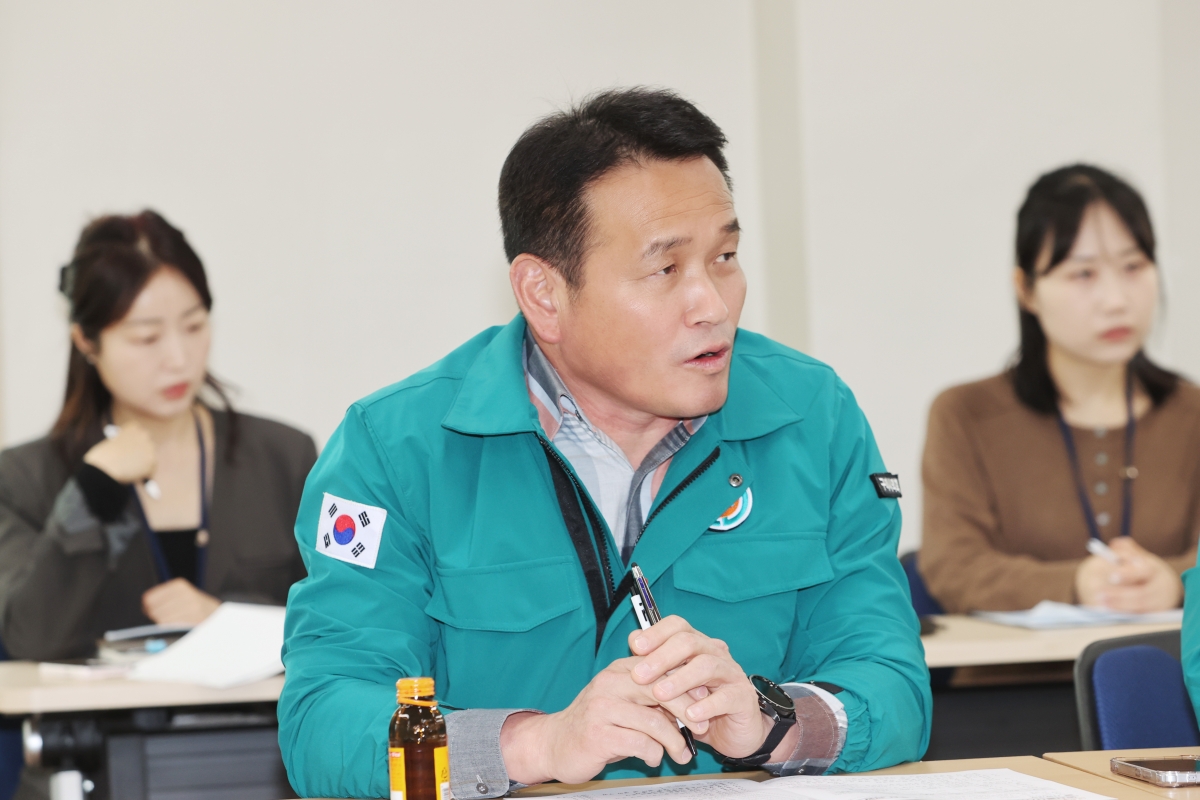 20250417-047[AMG_6473-제286회 임시회시 산업건설위원회 농산물산지유통센터 공사현장 방문활동.jpg