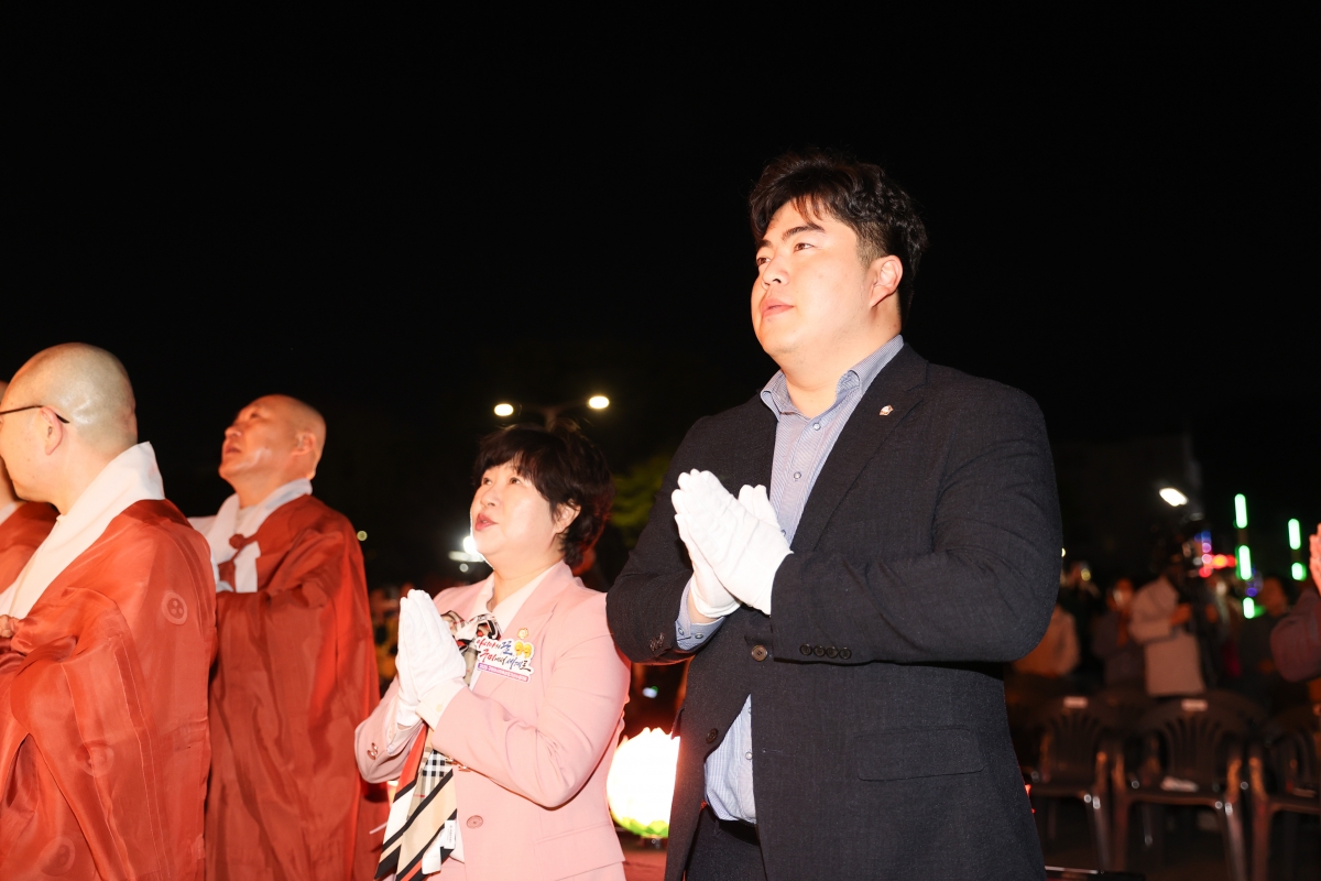 20250417-067[AMG_6536-1-불기 2569년 구미시청 봉축연등 점등식.JPG