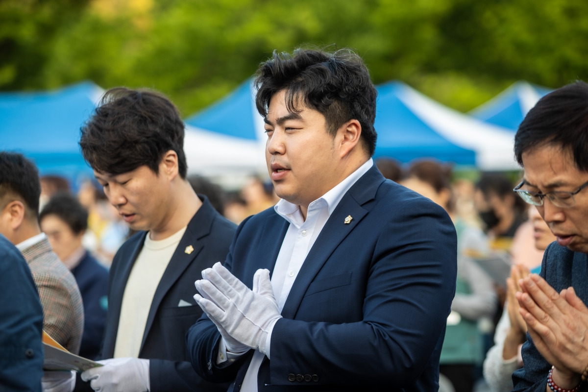20250426-220[AMG_7935-1-불기 2569년 부처님 오신 날 연등 축제.jpg