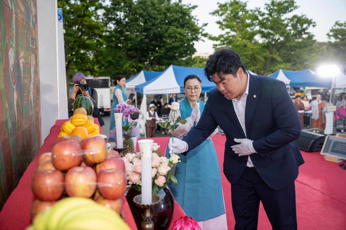 20250426-250[AMG_8009-1-불기 2569년 부처님 오신 날 연등 축제.JPG
