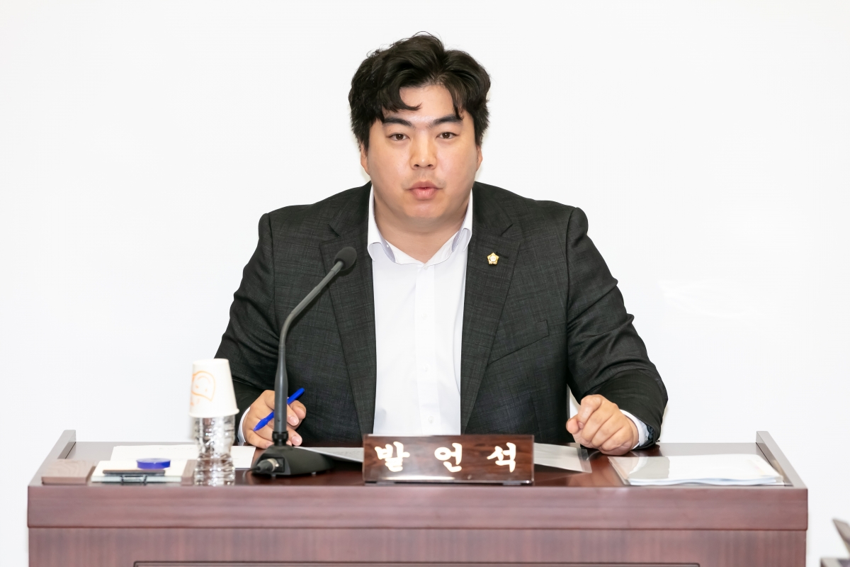 20250515-027[IMG_9031-제287회 구미시의회 임시회 기획행정위원회 조례안 심사활동.jpg