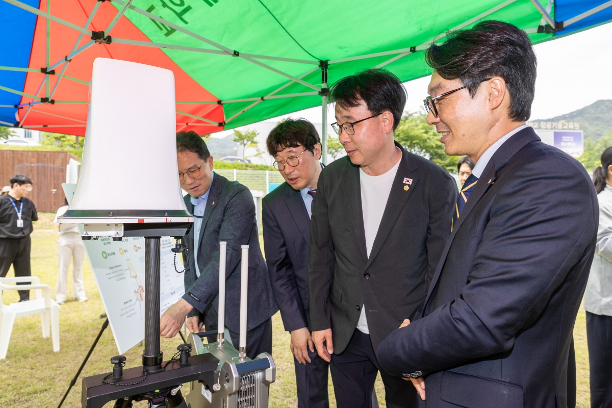 20250515-074[AMG_9735-1-제287회 구미시의회 임시회 산업건설위원회 경운대학교 무인비행교육원 현장방문활동.JPG