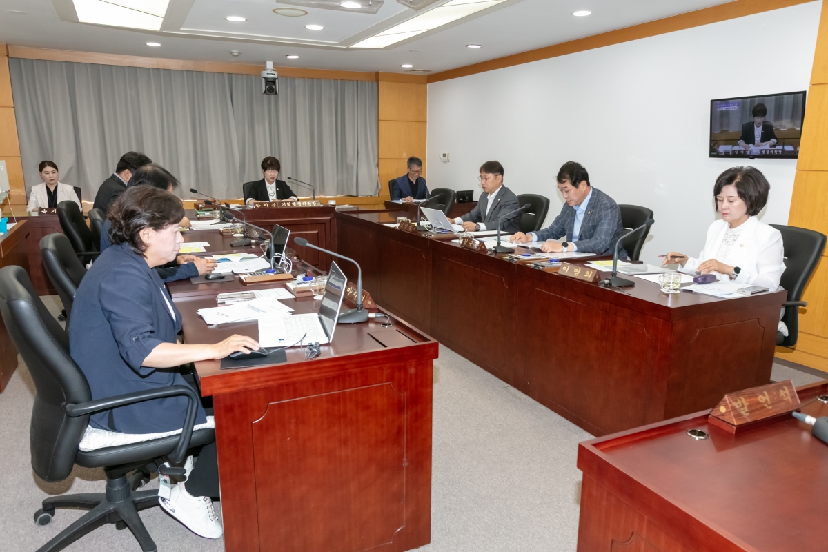 20250604-009[IMG_9266-제288회 제1차 정례회 기획행정위원회 조례안 심사활동.jpg