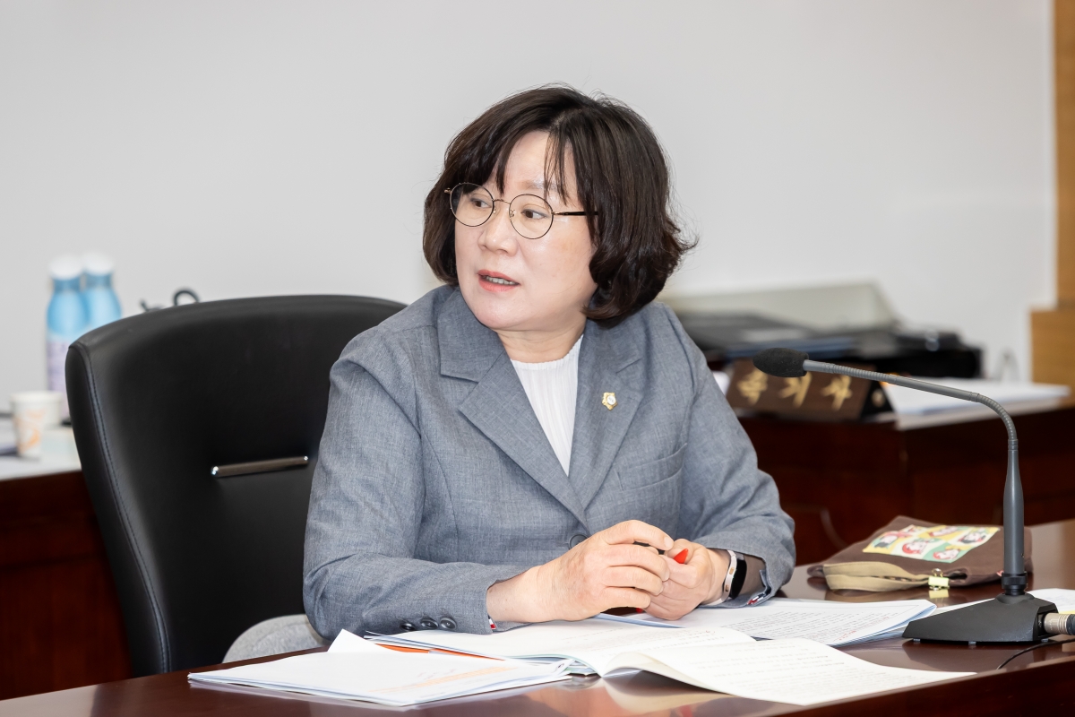 20250604-070[AMG_0761-제288회 제1차 정례회 문화환경위원회 조례안 심사활동.jpg