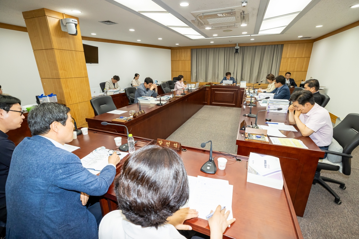 20250609-035[AMG_1228-문화환경위원회 관내 버스 기업체와 간담회.jpg