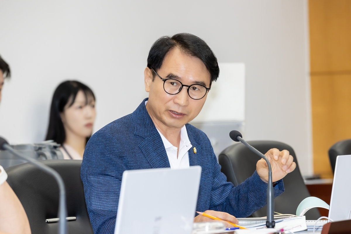 20250612-025[AMG_1570-제288회 제1차 정례회 기획행정위원회 소관 2025년도 행정사무감사 활동.jpg