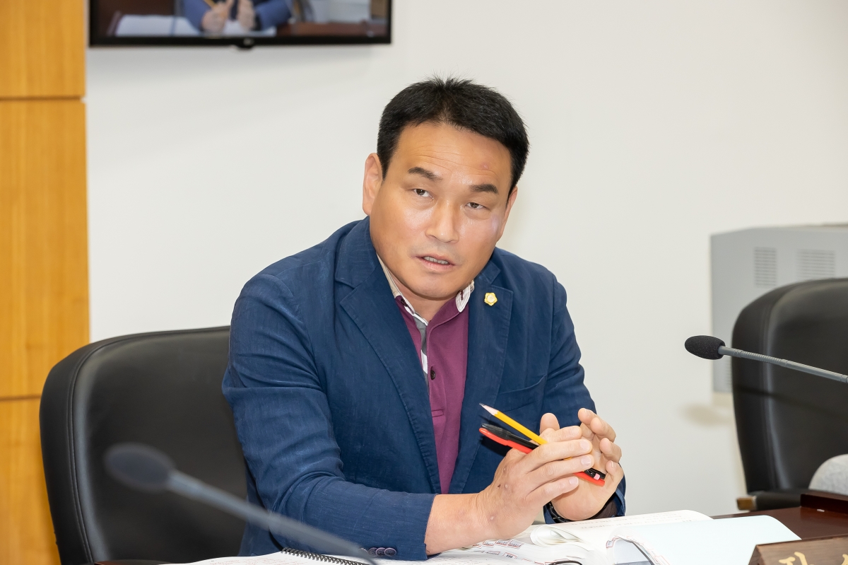 20250613-016[AMG_1875-제288회 제1차 정례회 산업건설위원회 소관 2025년도 행정사무감사 활동.jpg