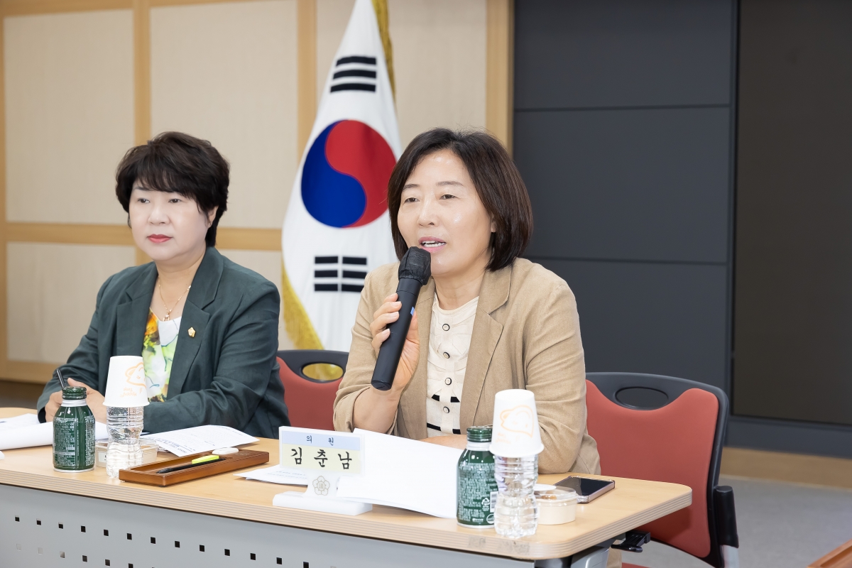 20250625-028[AMG_3125-의원연구단체 구미시 각종 위원회 실태 분석 연구회 발대식 및 착수보고회.jpg