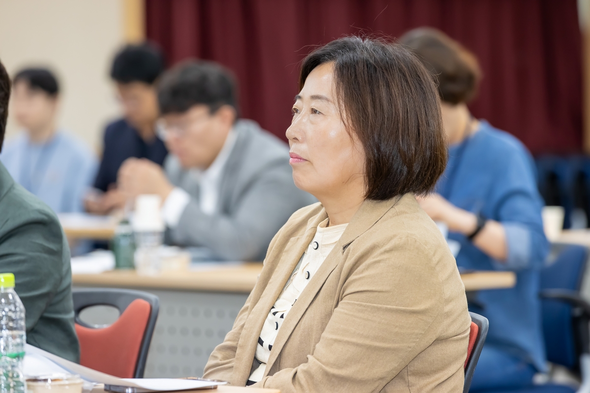 20250625-040[AMG_3161-의원연구단체 구미시 각종 위원회 실태 분석 연구회 발대식 및 착수보고회.jpg