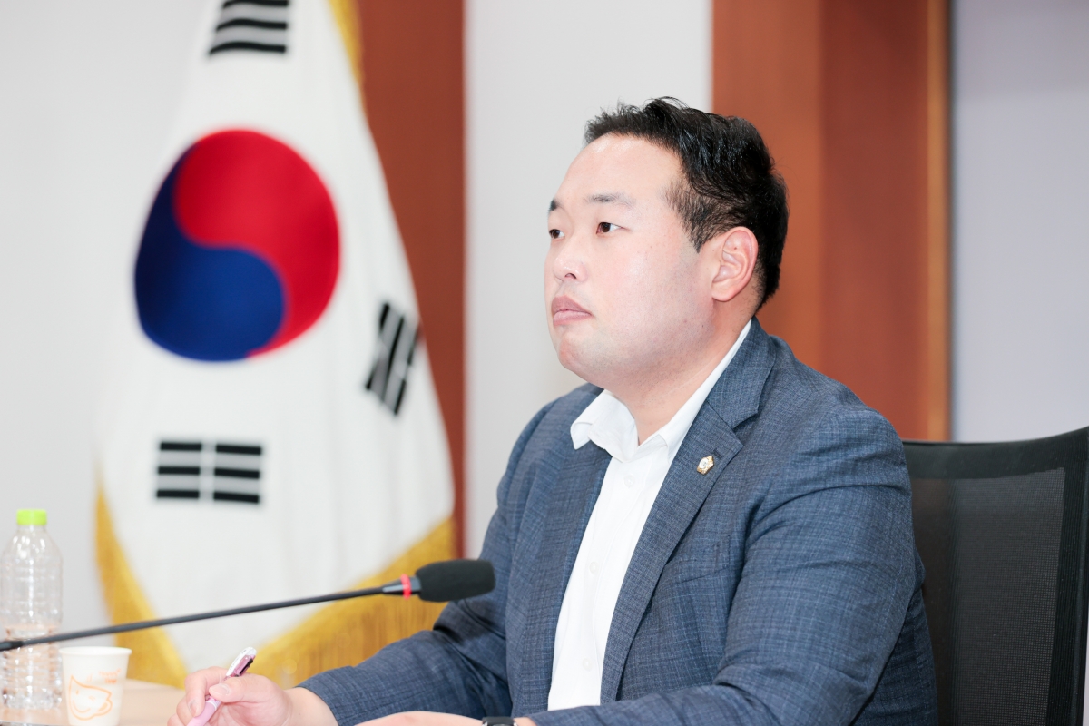 20250701-028[AMG_3522-1-의원연구단체 청년 일자리 연구회 발대식 및 착수보고회 계획.JPG