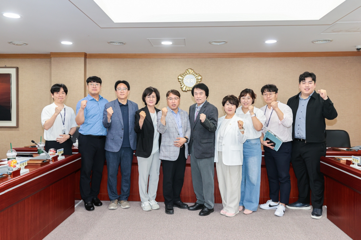 20250708-070[AMG_3968-1-의원연구단체_구미시 각종 위원회 실태 분석 연구회_간담회.JPG
