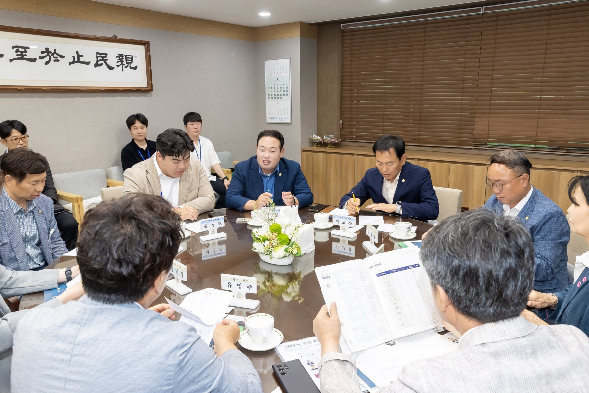 20250714-033[AMG_4076-양천구의회 의원연구단체 의회 방문.jpg