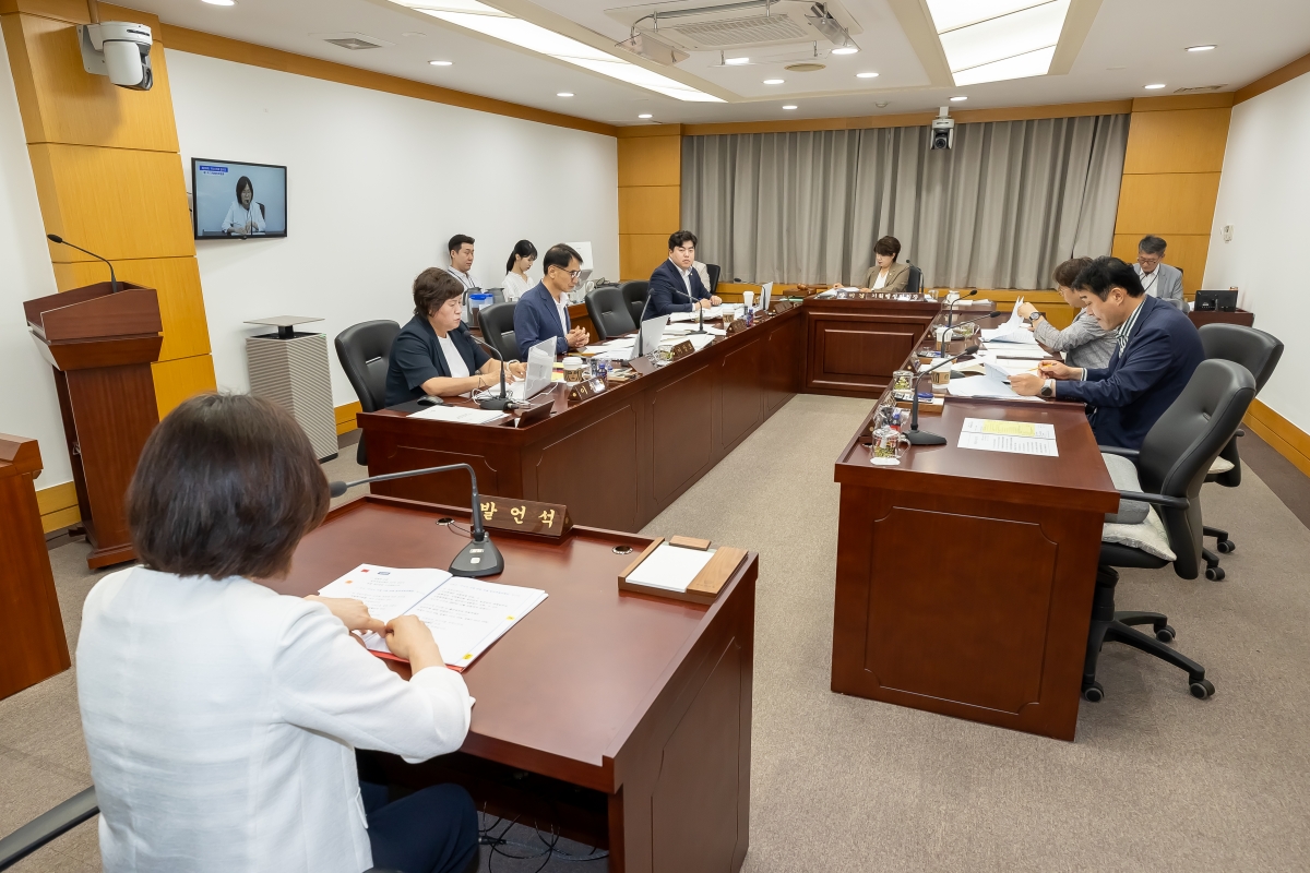 20250716-030[AMG_4385-제289회 임시회 기획행정위원회 조례안 심사활동.jpg