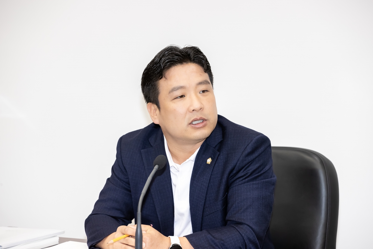 20250716-051[AMG_4407-제289회 임시회 산업건설위원회 조례안 심사활동.jpg