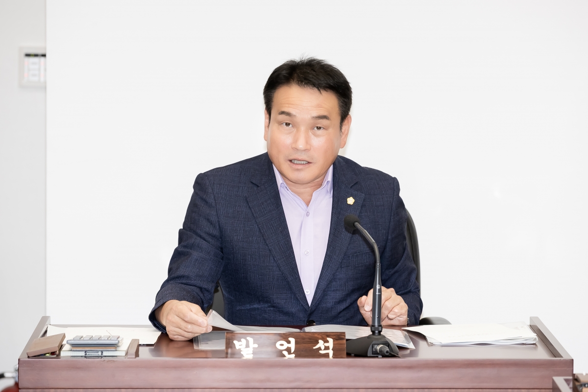 20250716-050[AMG_4391-제289회 임시회 산업건설위원회 조례안 심사활동.jpg
