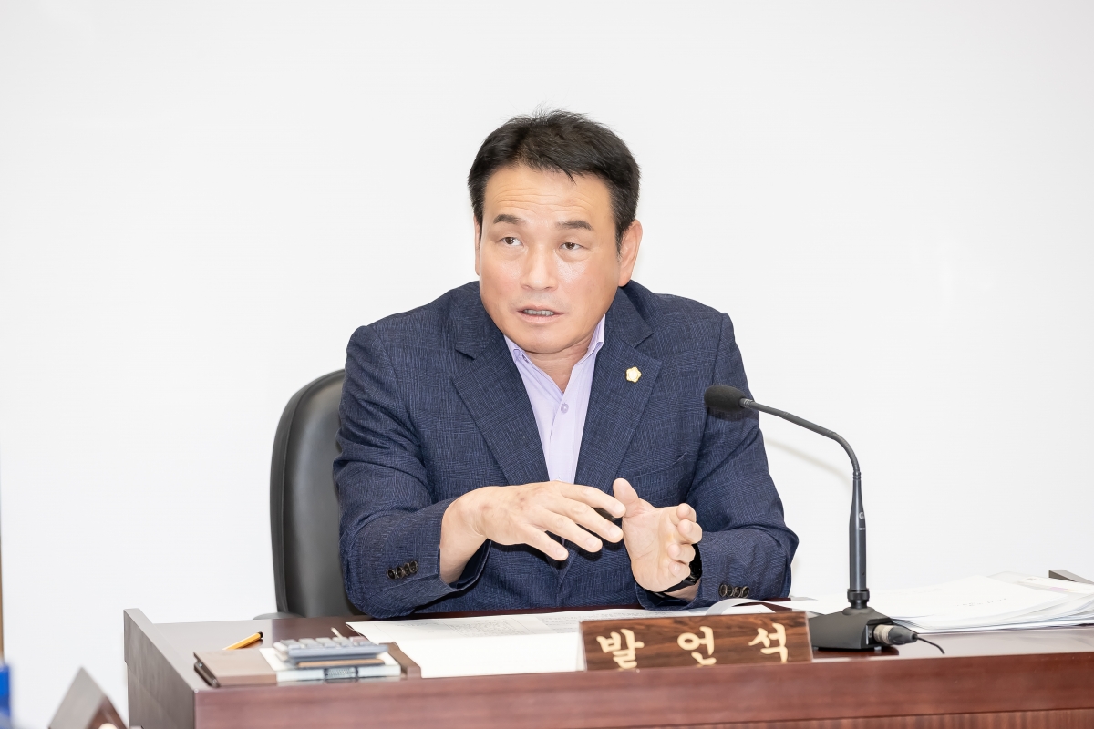 20250716-052[AMG_4417-제289회 임시회 산업건설위원회 조례안 심사활동.jpg