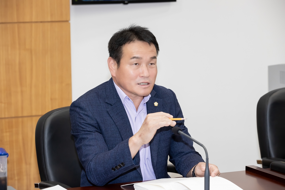 20250716-046[AMG_4364-제289회 임시회 산업건설위원회 조례안 심사활동.jpg