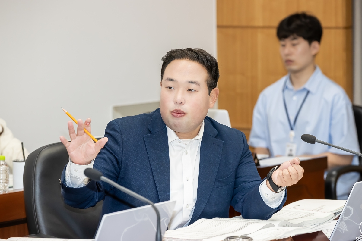 20250717-006[AMG_4487-제289회 임시회 산업건설원회 2025년도 제1회 추가경정예산안 및 기금운용계획변경안 예비심사활동.jpg