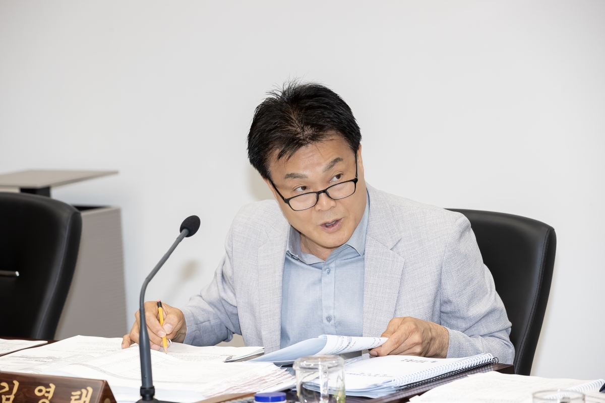20250716-045[AMG_4360-제289회 임시회 문화환경위원회 조례안 심사활동.jpg