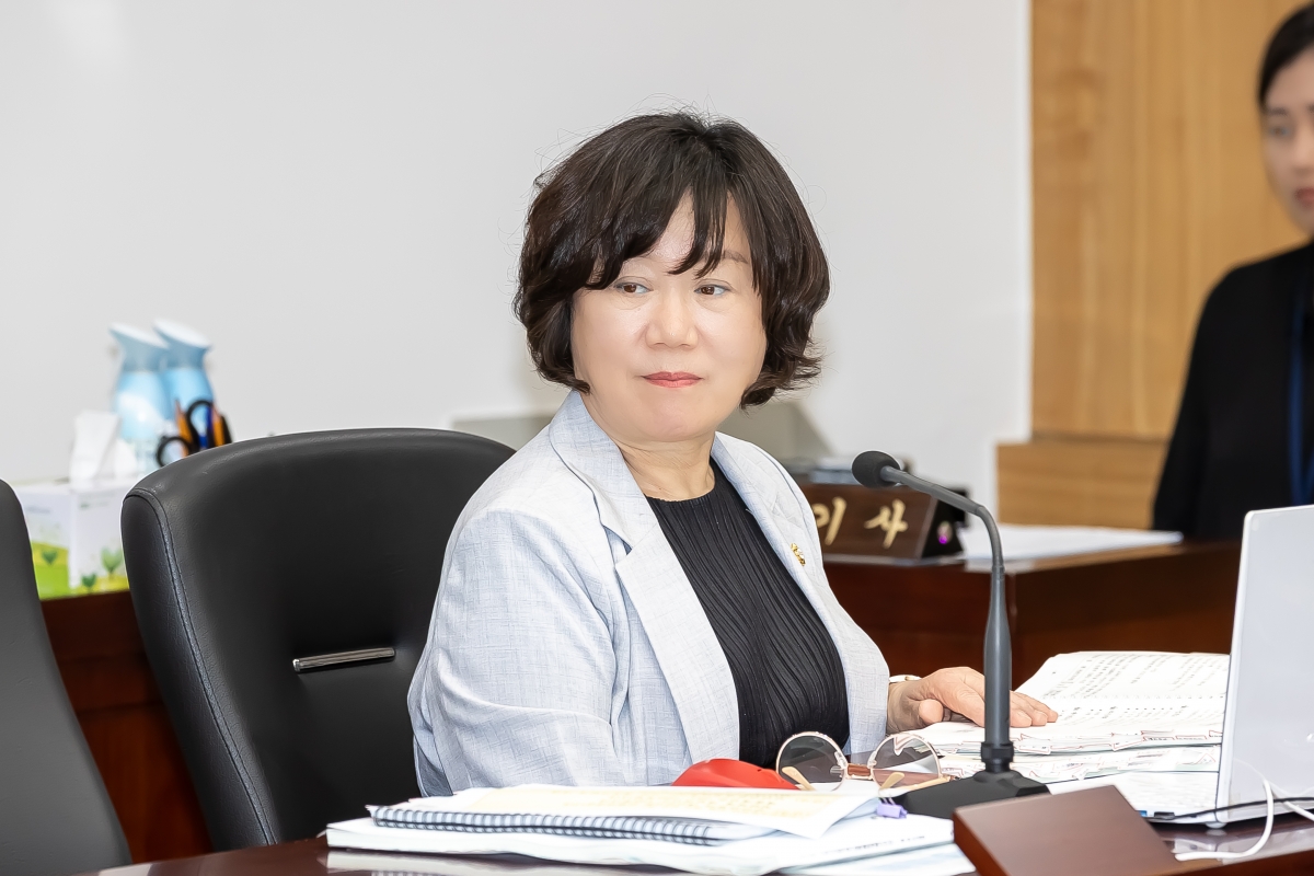 20250716-063[AMG_4453-제289회 임시회 문화환경원회 2025년도 제1회 추가경정예산안 및 기금운용계획변경안 예비심사활동.jpg