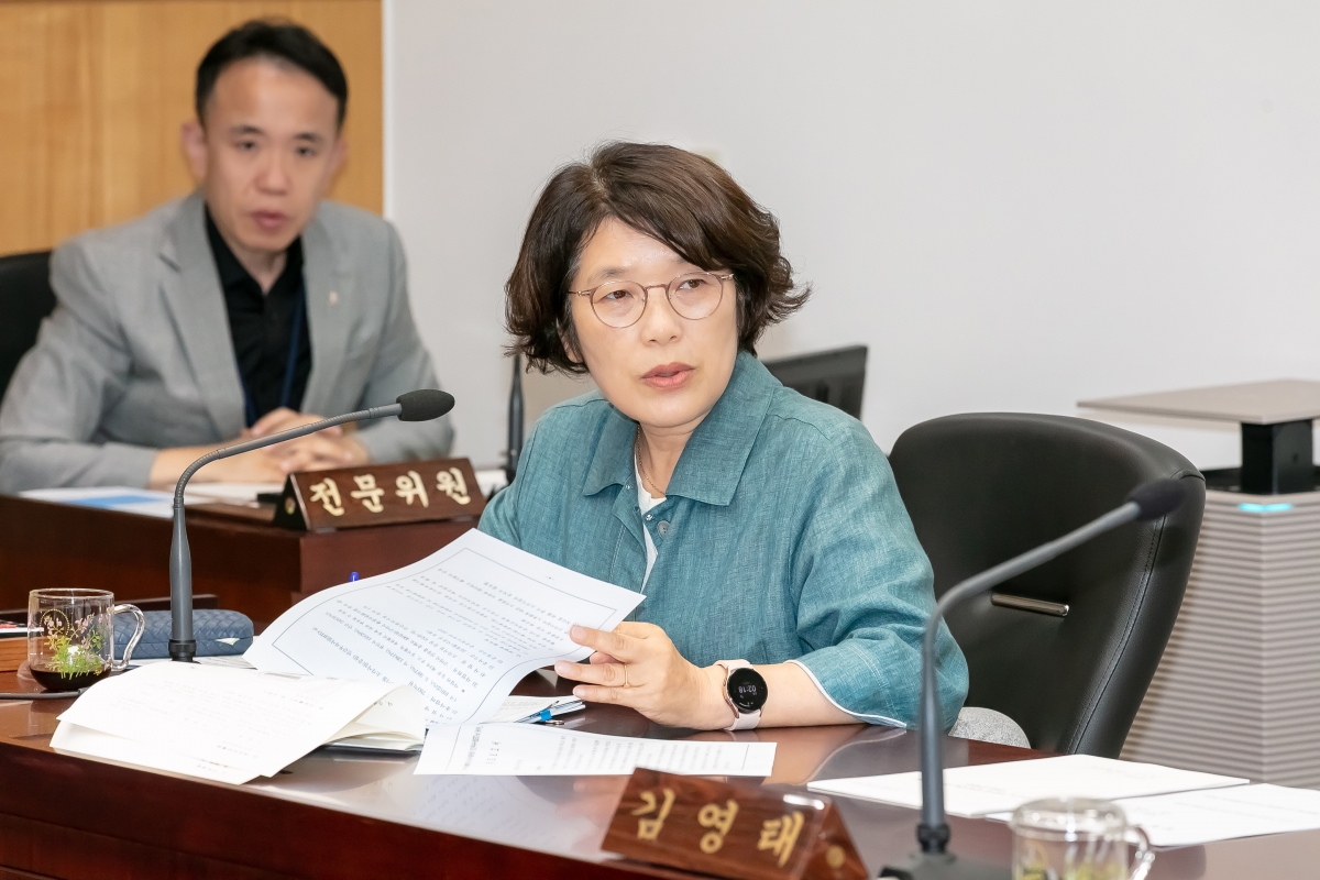 20250715-049[IMG_0311-제289회 임시회 문화환경위원회 조례안 심사활동.jpg