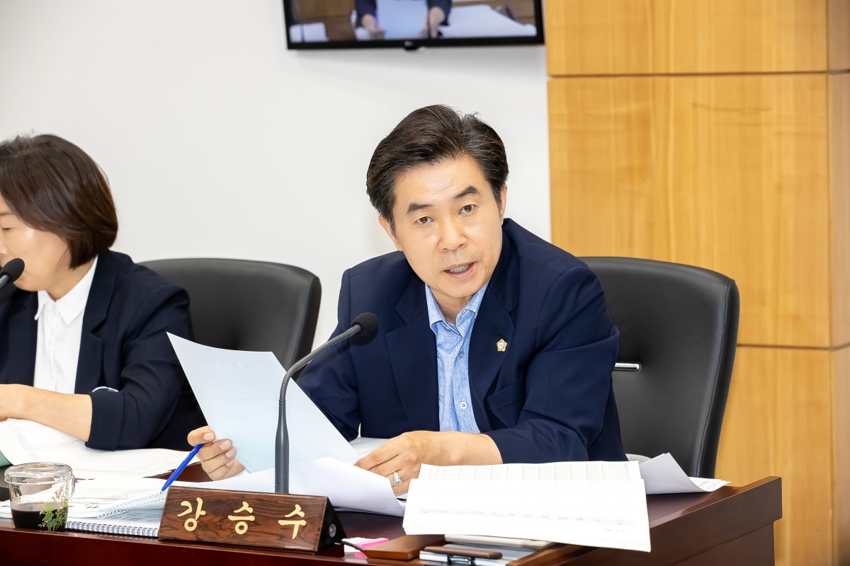 20250721-013[AMG_4680-제289회 임시회 예산결산특별위원회 2025년도 제1회 추가경정예산안 및 기금운용계획변경안 심사활동.jpg