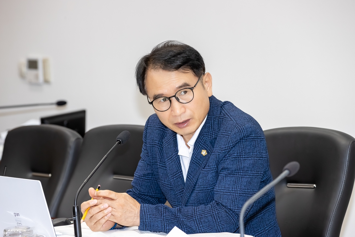 20250721-029[AMG_4735-제289회 임시회 예산결산특별위원회 2025년도 제1회 추가경정예산안 및 기금운용계획변경안 심사활동.jpg