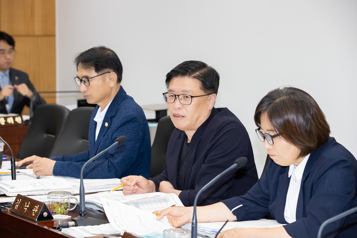 20250721-037[AMG_4770-제289회 임시회 예산결산특별위원회 2025년도 제1회 추가경정예산안 및 기금운용계획변경안 심사활동.jpg
