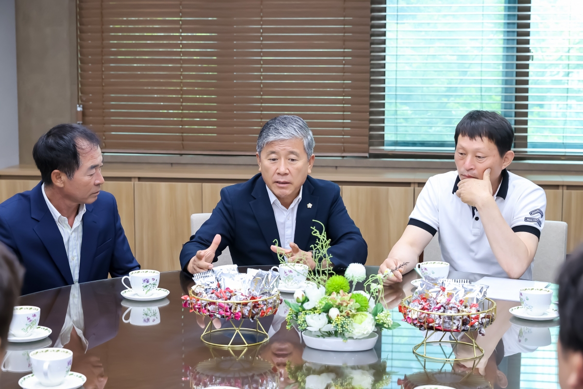 20250731-028[AMG_5364-선산읍민 일행 의회방문.jpg