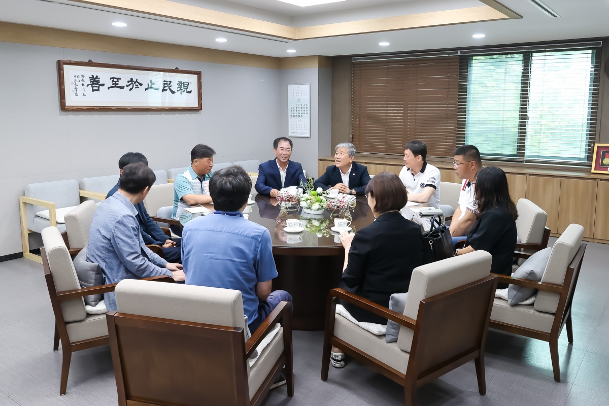 20250731-024[AMG_5339-선산읍민 일행 의회방문.jpg