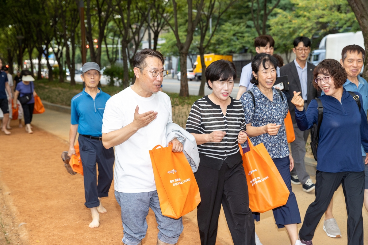 20250903-066[AMG_6518-1-송정 철로변 시민과 함께하는 숲길 걷기.JPG